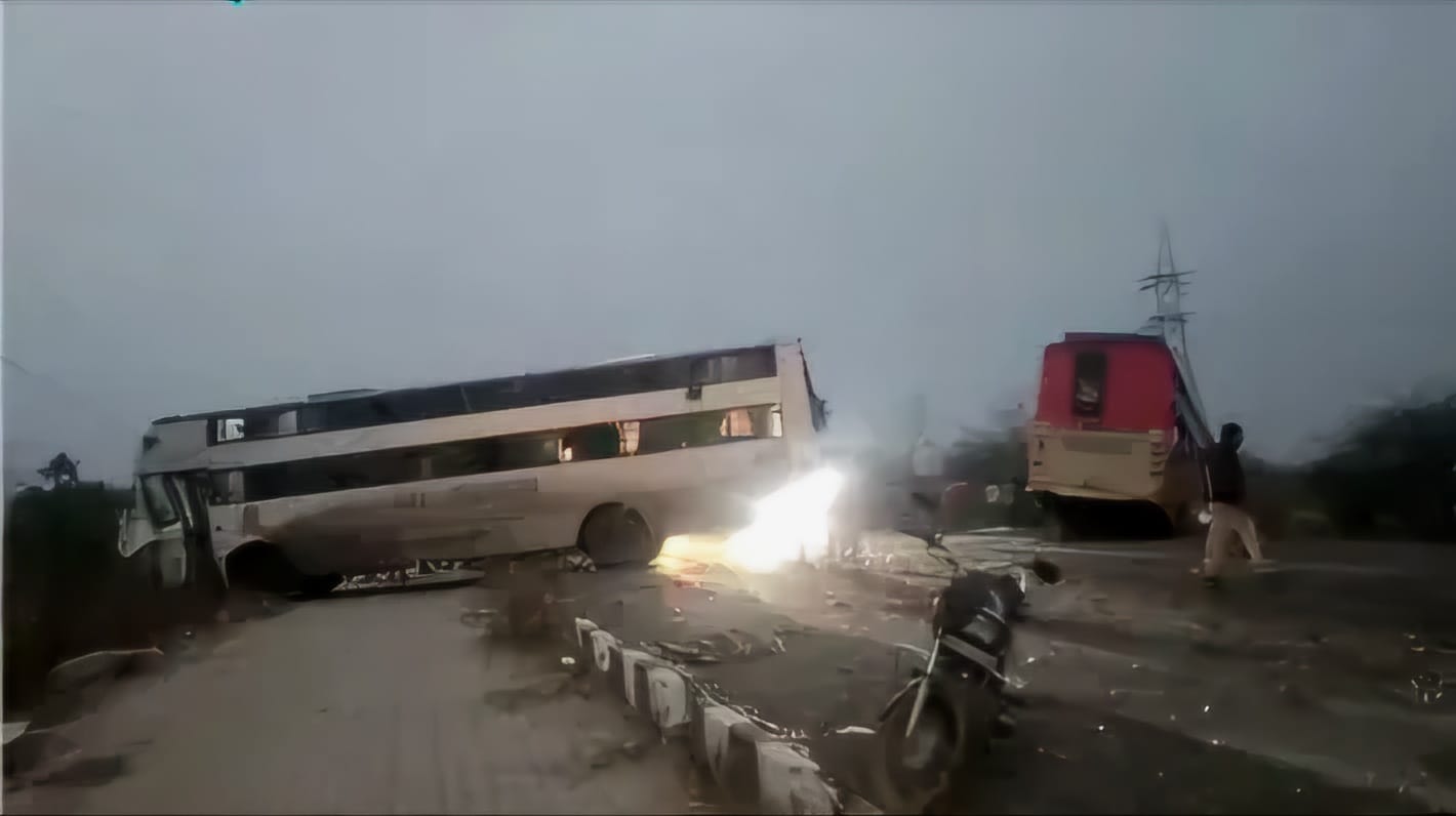 maharashtra-accident-1743564838